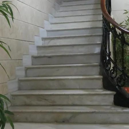 Apartment Historic 19th-century With Balcony Overlooking Plaza Malaga
